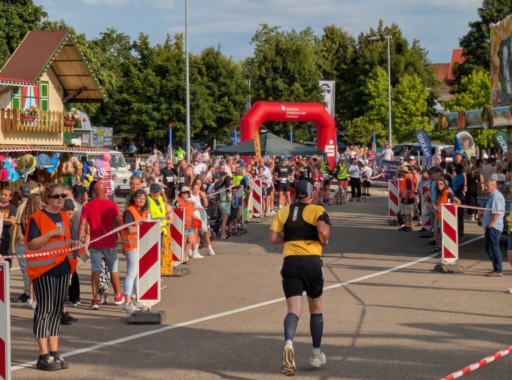 TSV Schrozberg - 21. HAKRO Stadtlauf Schrozberg  Gemeinsam laufen