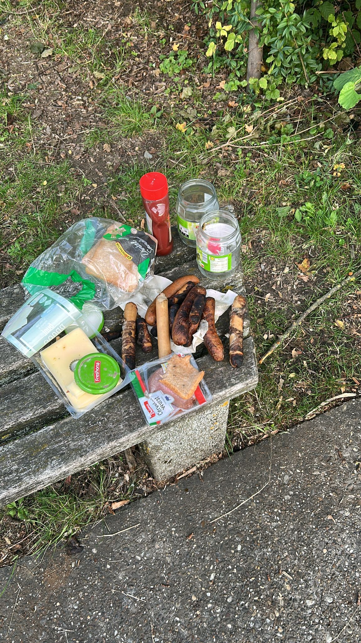 Stadt Schrozberg bittet um Sauberkeit an öffentlichen Grillplätzen