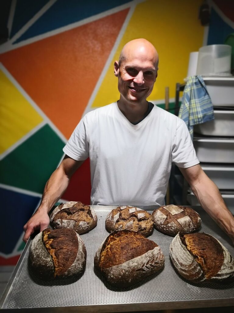 VHS Schrozberg: Backstubenführung mit anschließender Brotverkostung