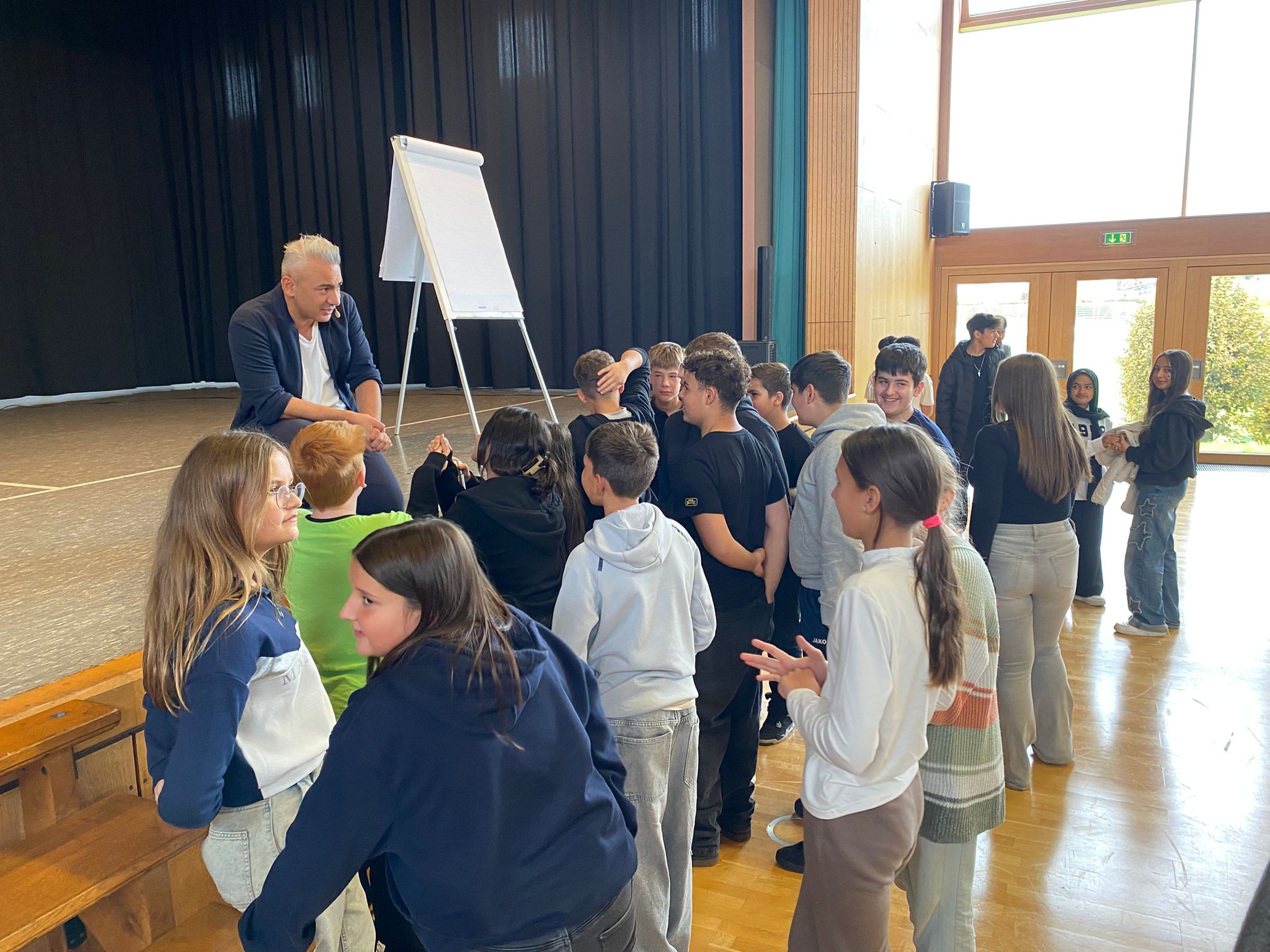 Die Schule Schrozberg - Inspirierender Muswiesenmontag mit Osman Citir in der Stadthalle