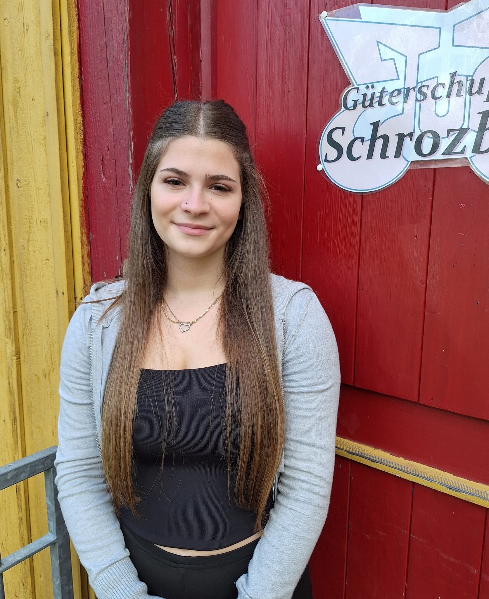 Sara Kojadinovic macht ihren Bundesfreiwilligendienst im Güterschuppen