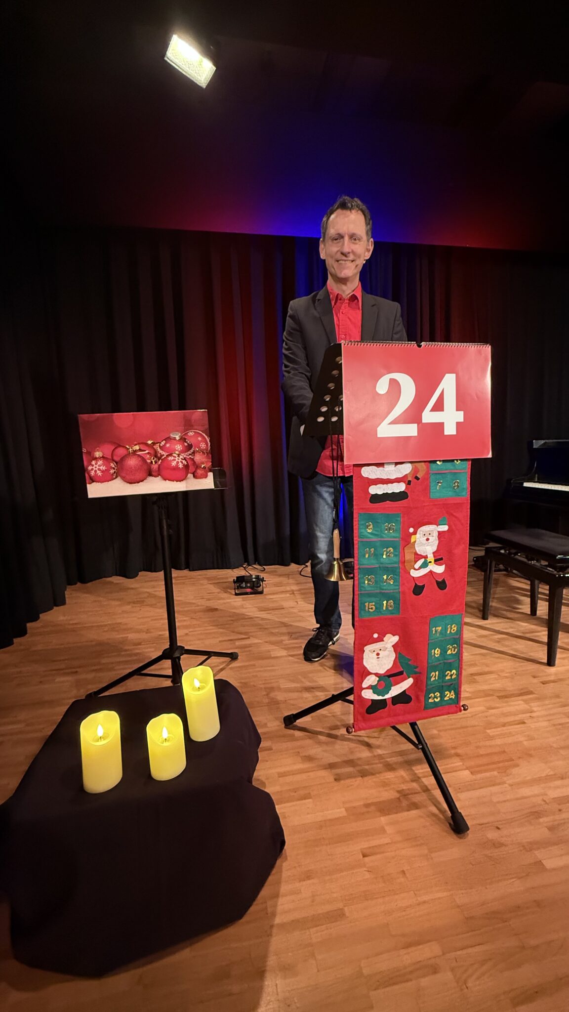 Kabarettist Konstantin Schmidt seziert das Weihnachtsfest mit Ingenieurs-Systematik