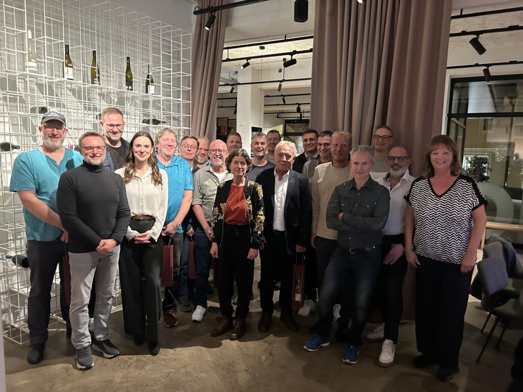 Jubiläumsabend würdigt 650 Jahre Firmenzugehörigkeit bei Nedschroef Schrozberg