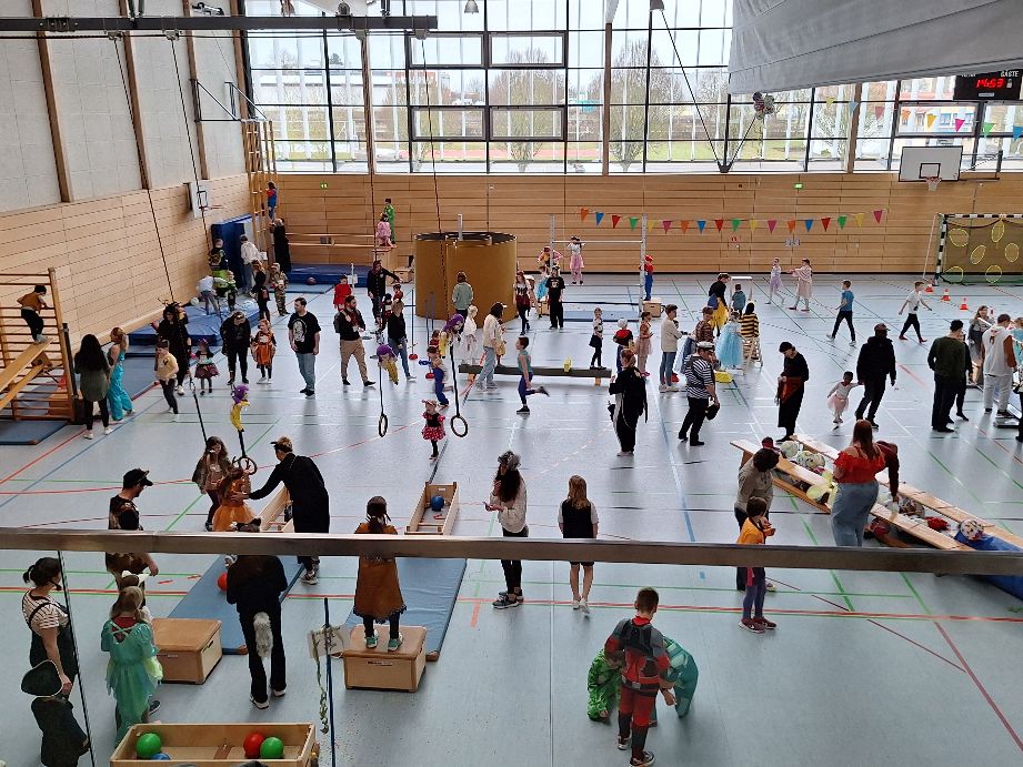 TSV Schrozberg - Turnfasching in Schrozberg begeistert viele Kinder