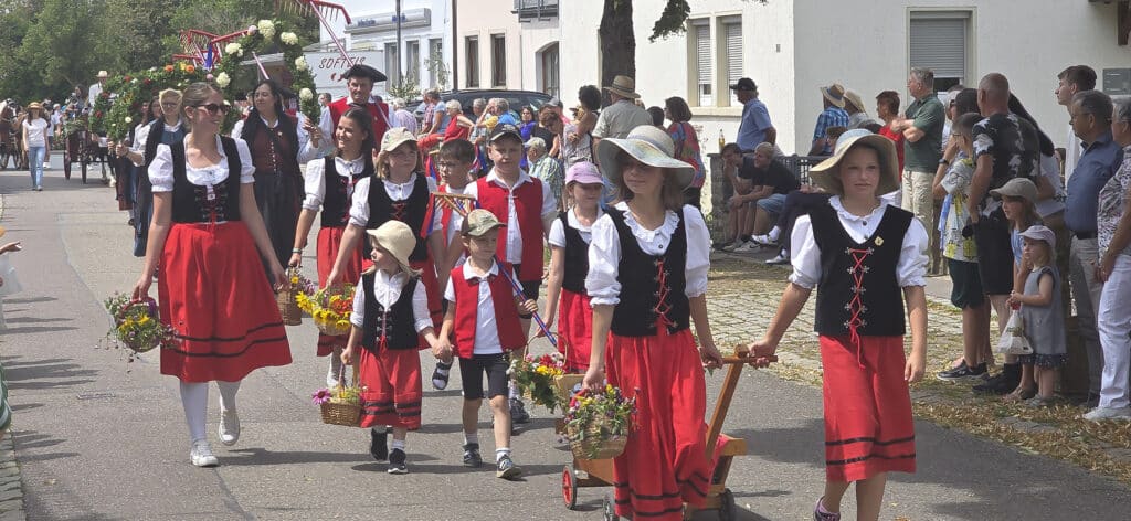 Festumzug beim Jacobi - Trachtengruppe