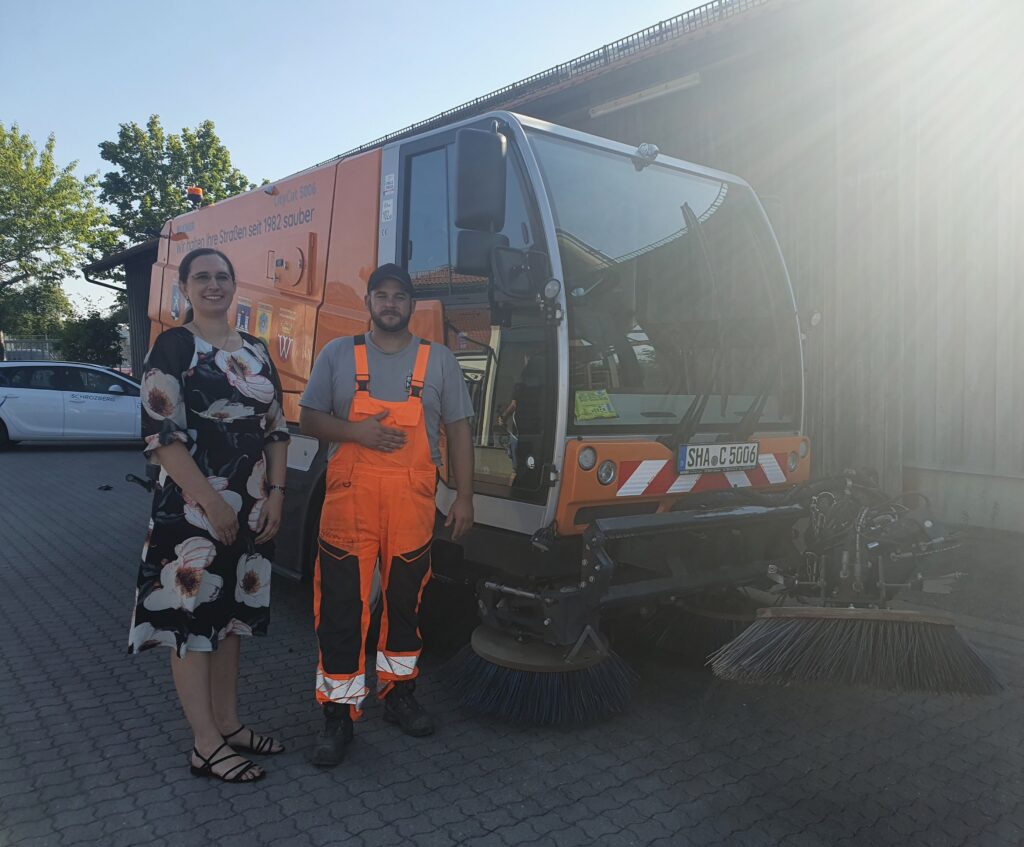 Neuer Mitarbeiter beim Zweckverband Straßenkehrmaschine Nordost